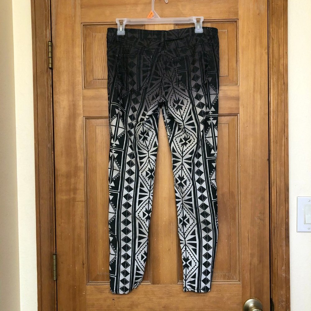 Geometric Pants - Picture 3 of 3
